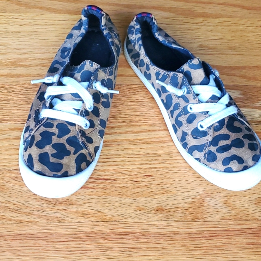 Steve Madden Leopard print sneakers-comfy cushioned insole!